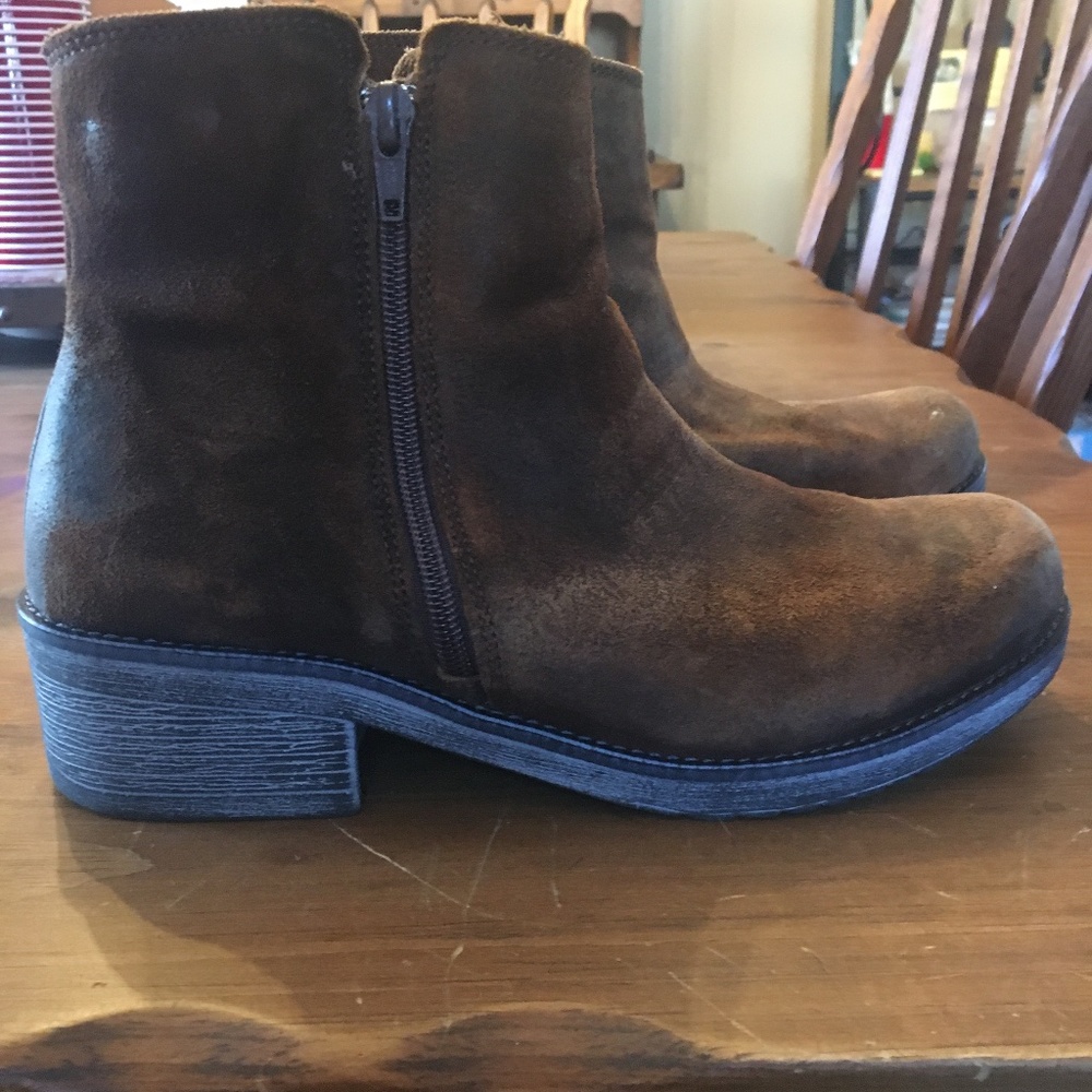 Naot Boots distressed brown size 8 or 39